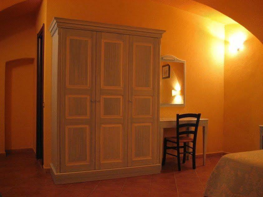 Sa Balza Guest House Bosa Dış mekan fotoğraf
